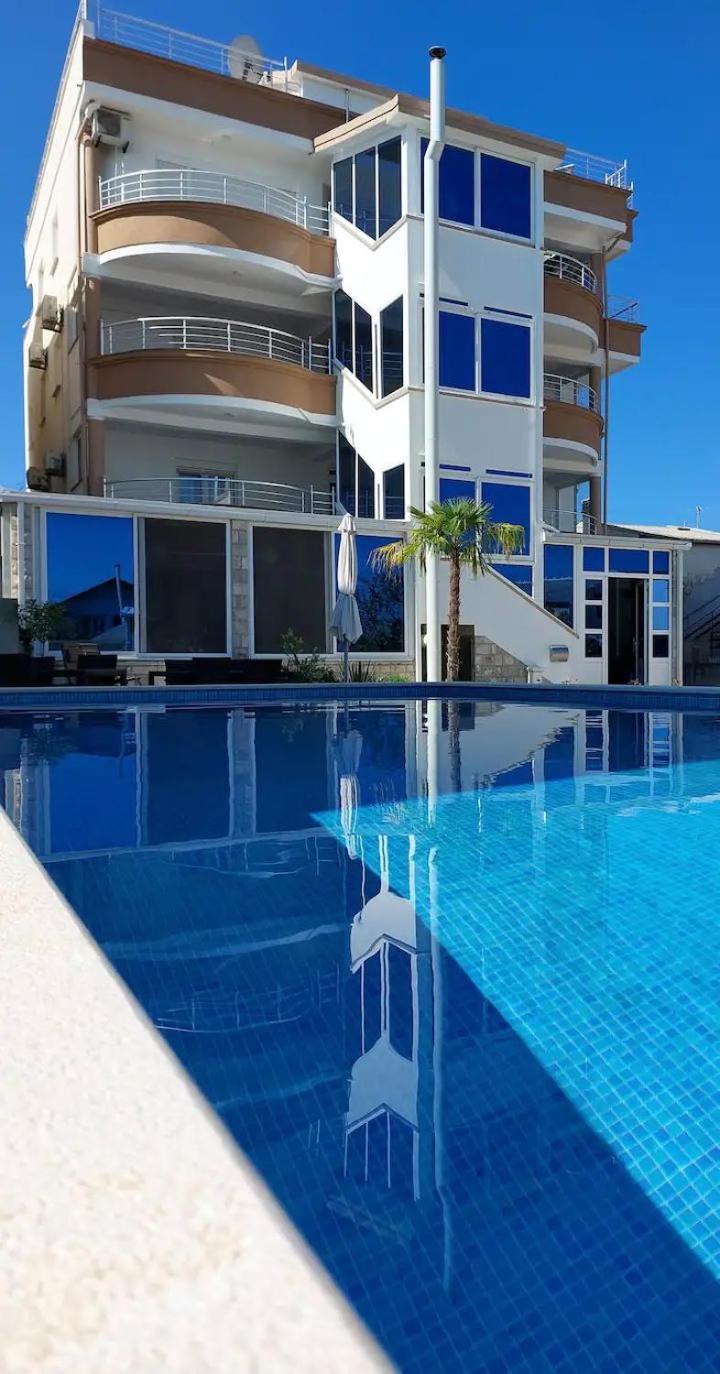 "House Muenster" Bed&Breakfast - Ulcinj ドニ・シュトイ エクステリア 写真