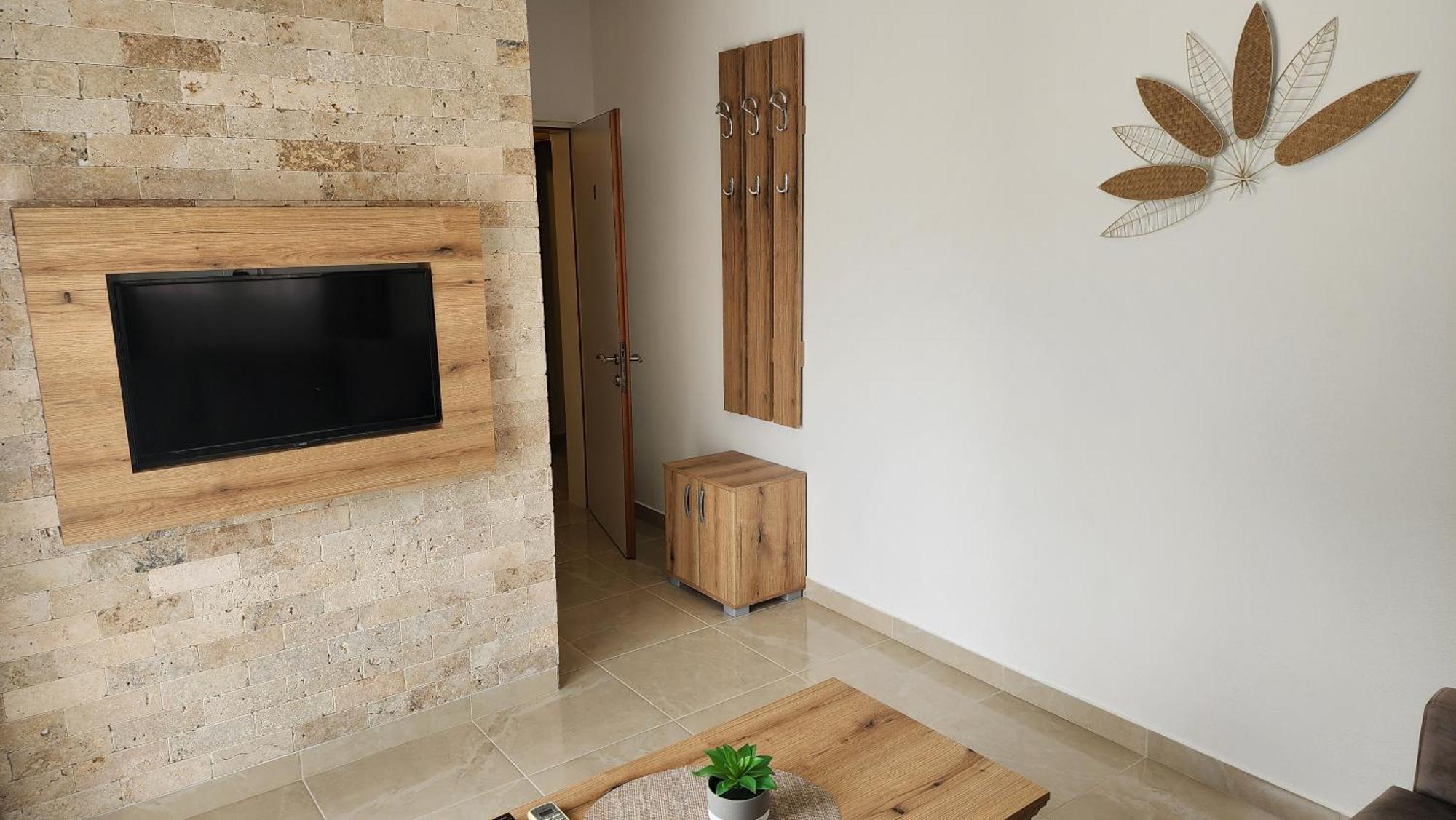 "House Muenster" Bed&Breakfast - Ulcinj ドニ・シュトイ 部屋 写真